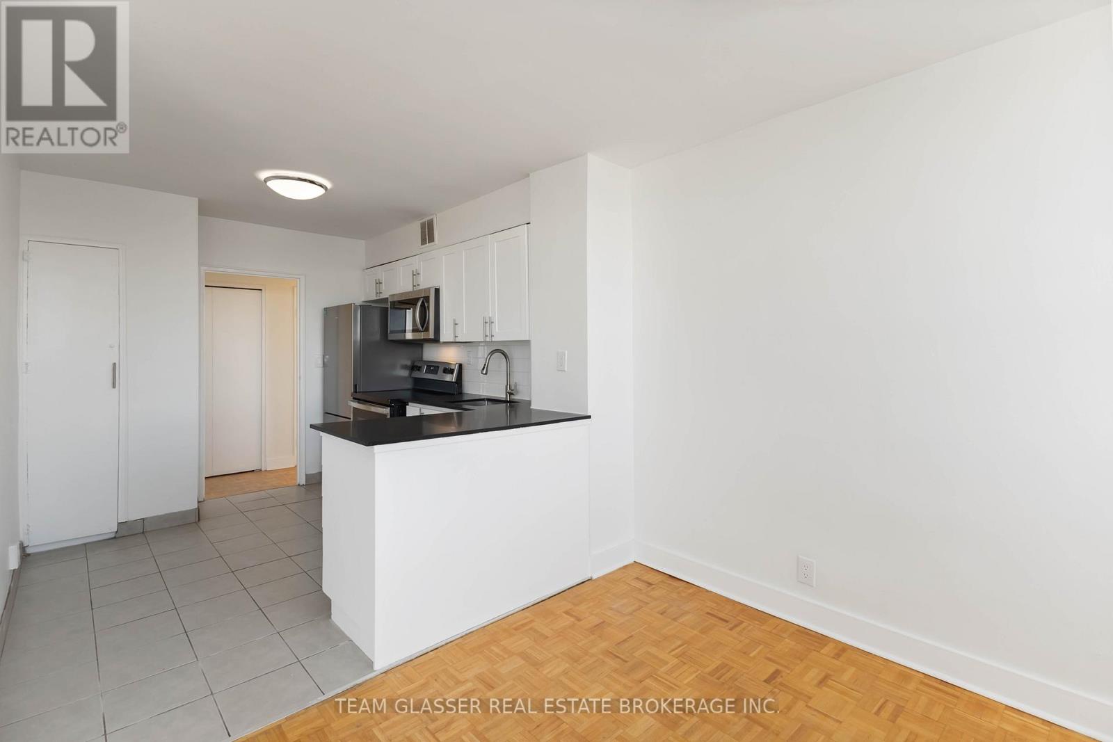 801 - 396 Queens Avenue, London East, Ontario  N6B 1X7 - Photo 14 - X12592546