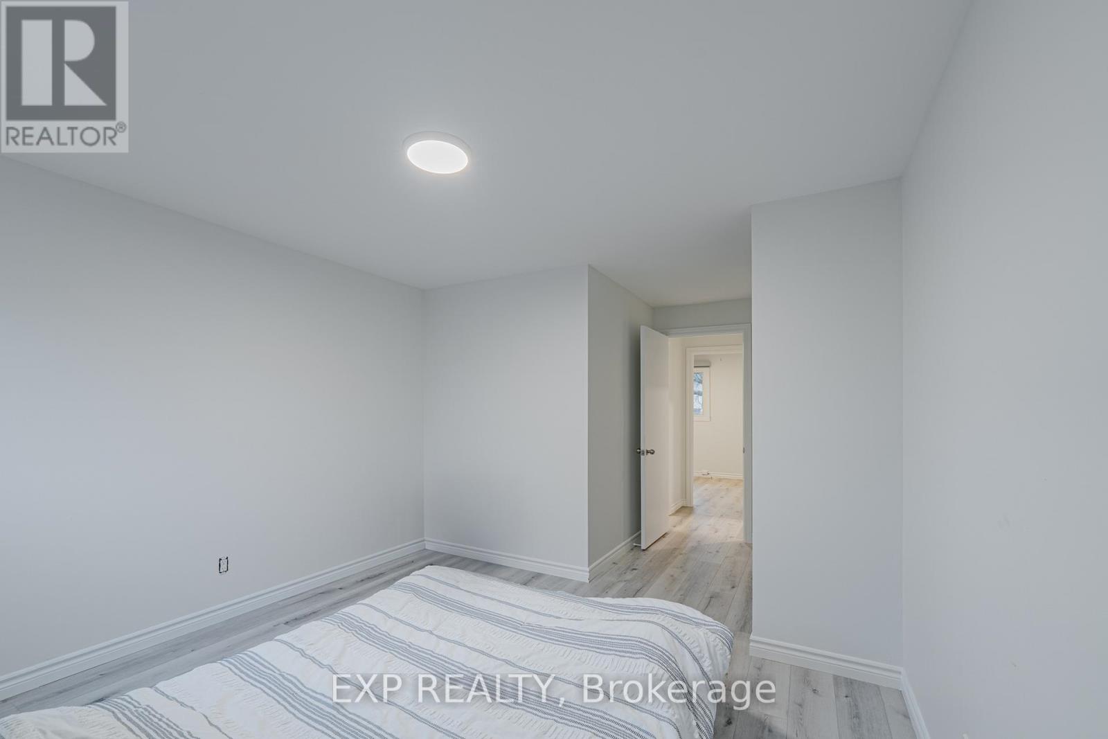 268 Woodfield Drive, Ottawa, Ontario K2G 4P2 - Photo 34 - X12592776