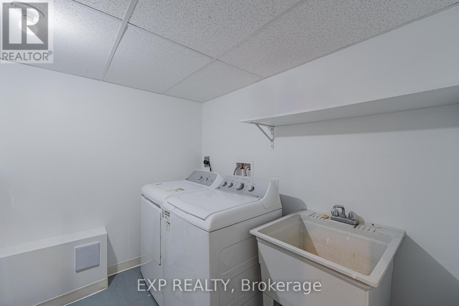 268 Woodfield Drive, Ottawa, Ontario K2G 4P2 - Photo 38 - X12592776