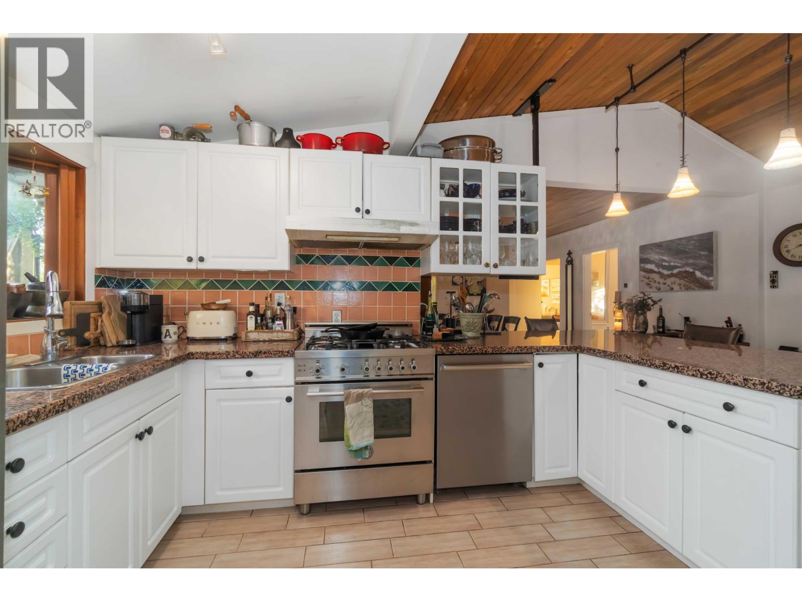 769 Ioco Road, Port Moody, British Columbia  V3H 2W7 - Photo 10 - R3064696