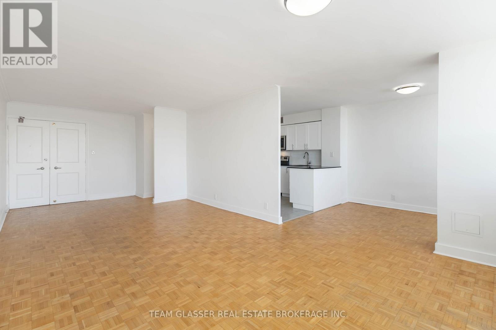 801 - 396 Queens Avenue, London East, Ontario  N6B 1X7 - Photo 9 - X12592546