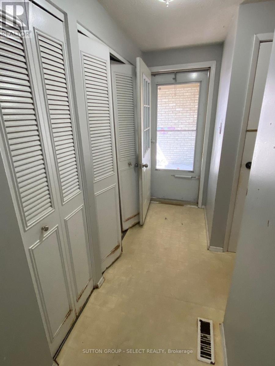 46 - 700 Paisley Road, Guelph, Ontario N1K 1A3 - Photo 3 - X12592070