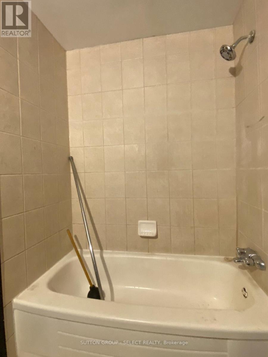 46 - 700 Paisley Road, Guelph, Ontario N1K 1A3 - Photo 13 - X12592070