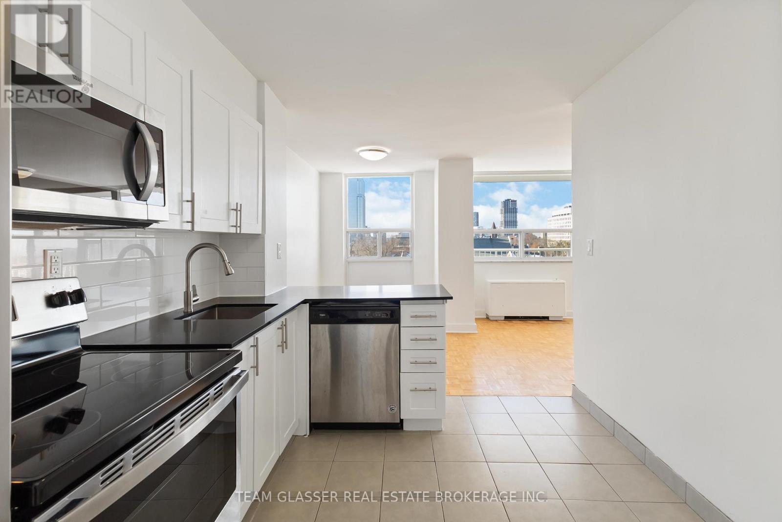 801 - 396 Queens Avenue, London East, Ontario  N6B 1X7 - Photo 11 - X12592546