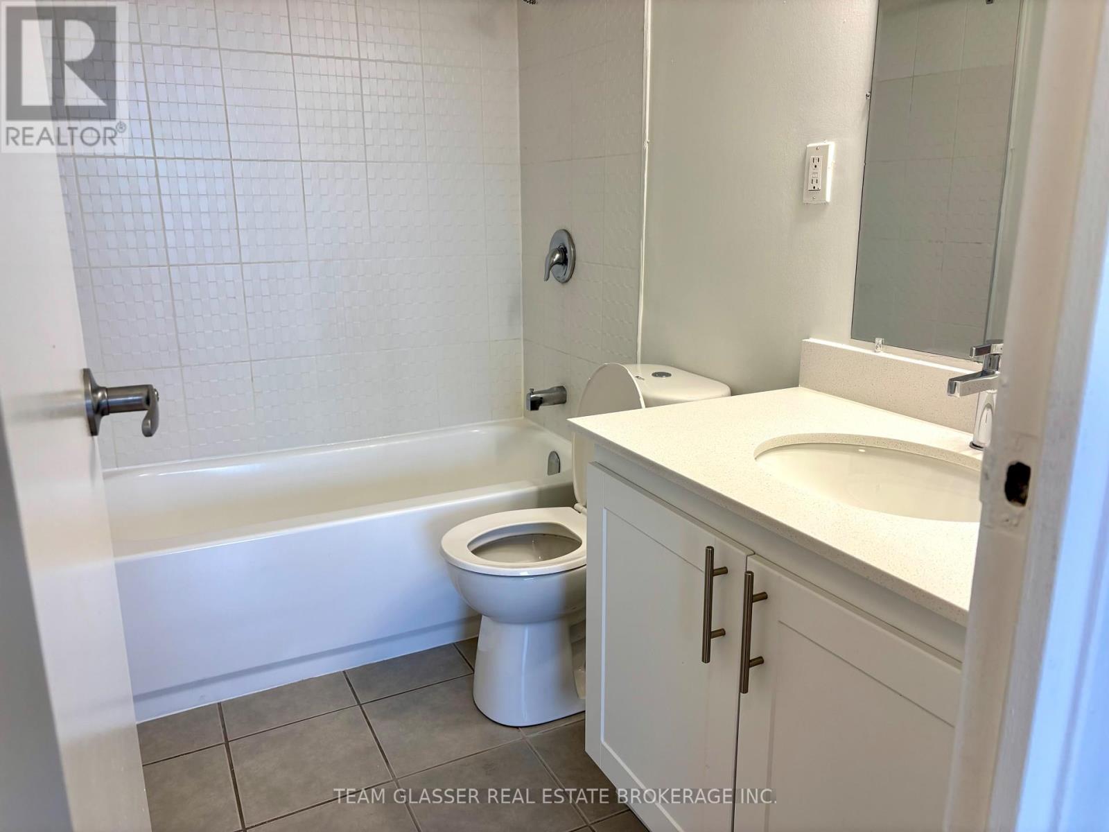 610 - 396 Queens Avenue, London East, Ontario  N6B 1X7 - Photo 6 - X12592550