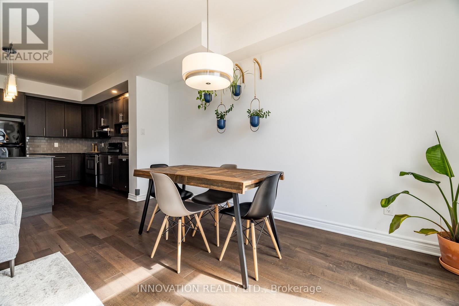 288 Munro Street, Carleton Place, Ontario  K7C 0P2 - Photo 10 - X12366237