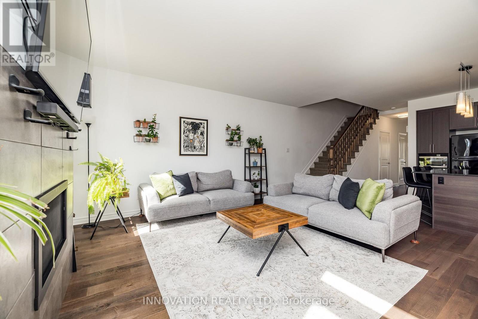 288 Munro Street, Carleton Place, Ontario  K7C 0P2 - Photo 8 - X12366237