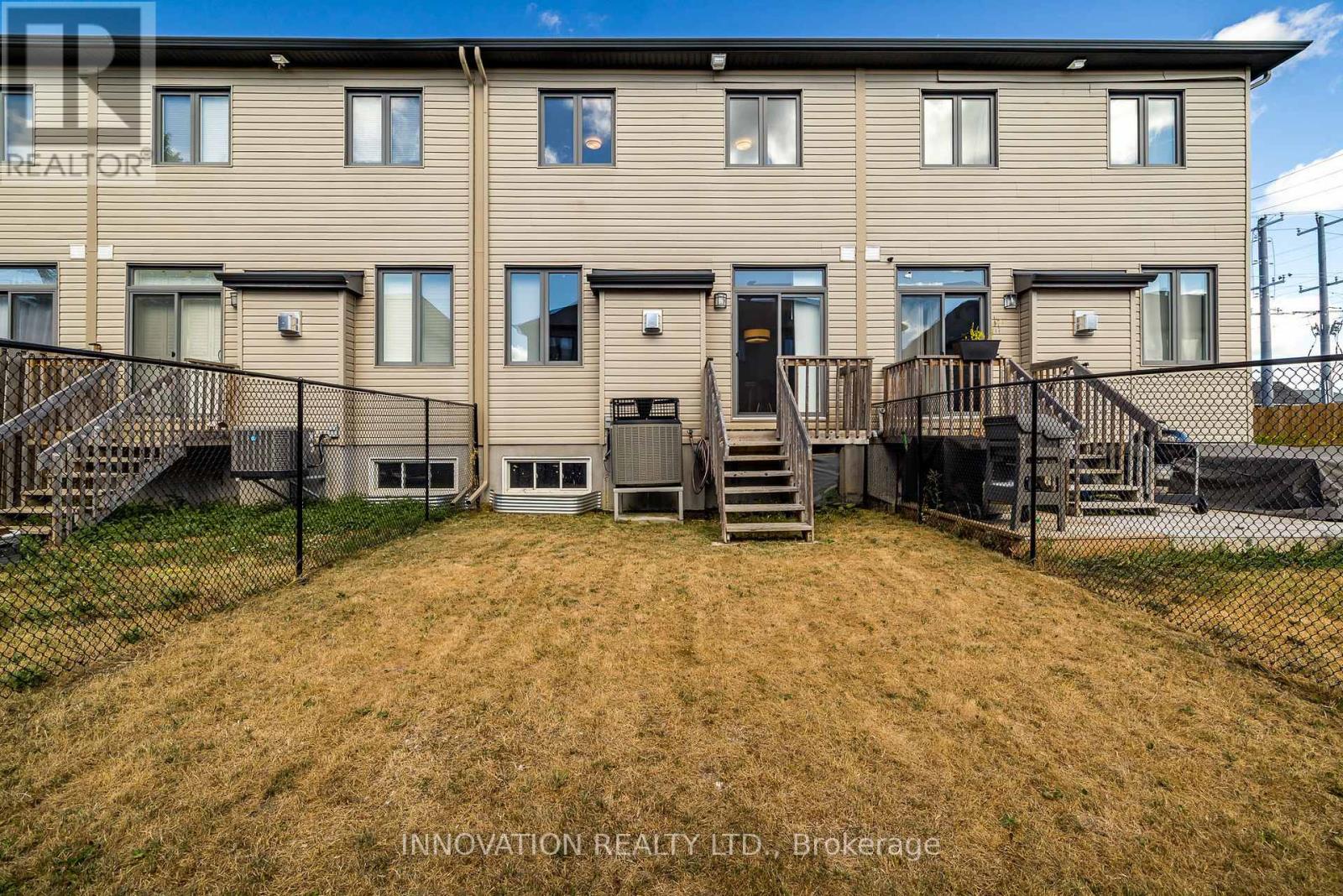 288 Munro Street, Carleton Place, Ontario  K7C 0P2 - Photo 33 - X12366237