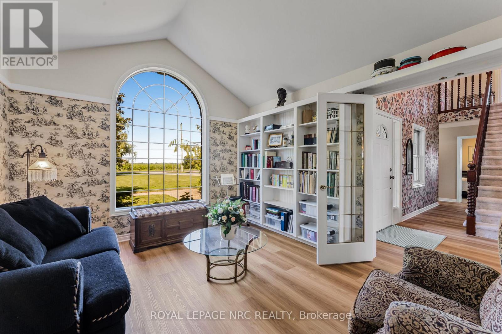 1053 Line 3 Road, Niagara-On-The-Lake, Ontario  L0S 1J0 - Photo 9 - X12591650