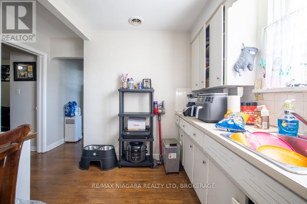 55 Ann Street, Thorold, Ontario L2V 2J8 - Photo 25 - X12592338