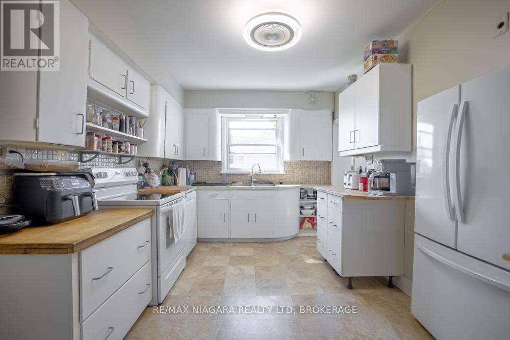 55 Ann Street, Thorold, Ontario L2V 2J8 - Photo 7 - X12592338