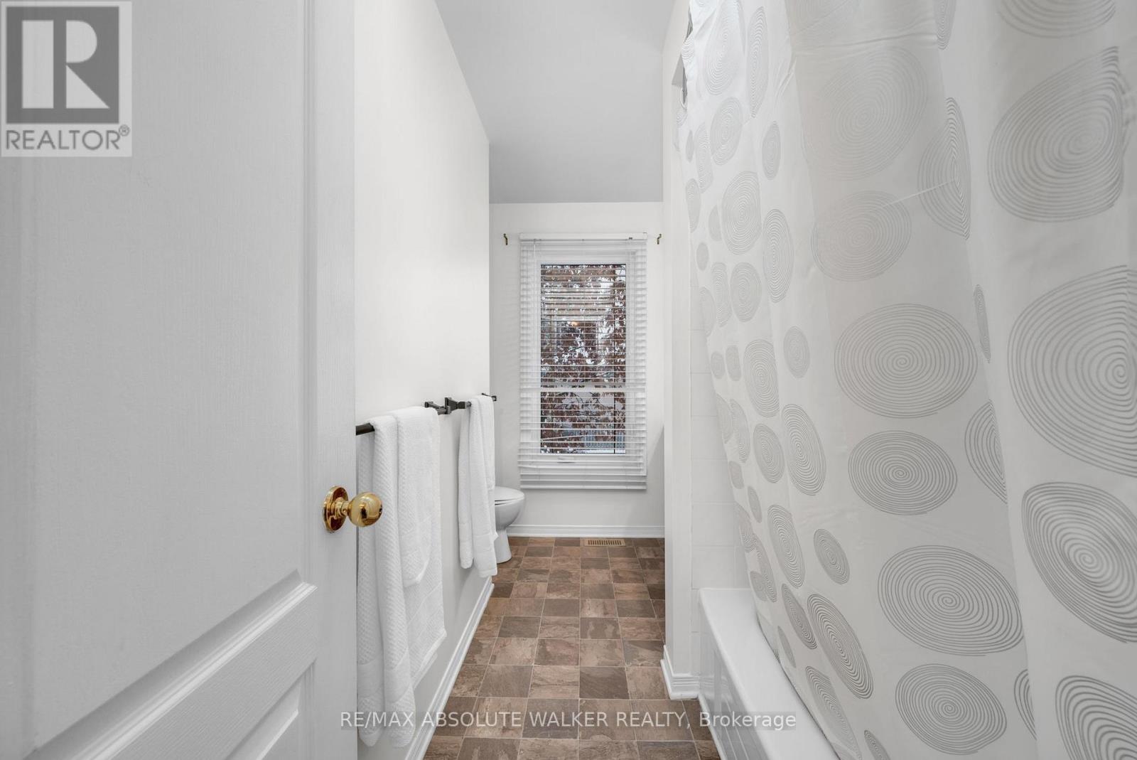 1973 Crestmont Place, Ottawa, Ontario  K1W 1E4 - Photo 27 - X12591664