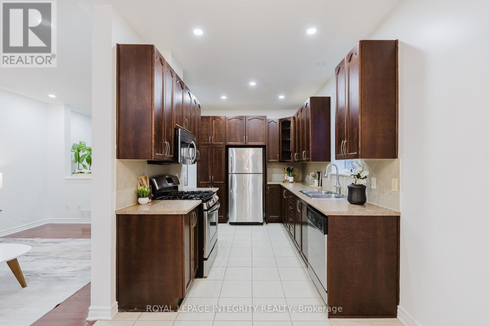 361 Widgeon Way, Ottawa, Ontario K1T 0E9 - Photo 10 - X12591726