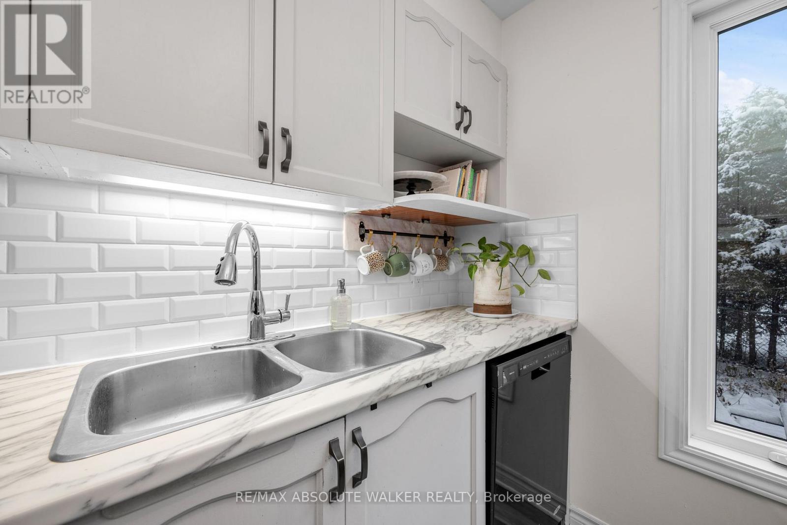 1973 Crestmont Place, Ottawa, Ontario  K1W 1E4 - Photo 18 - X12591664