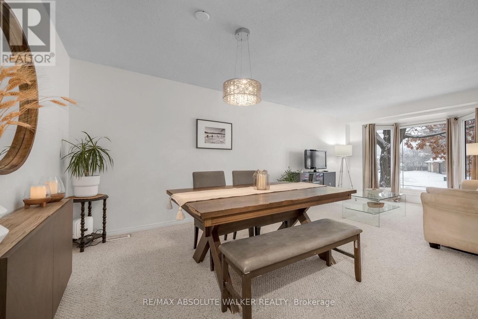 1973 Crestmont Place, Ottawa, Ontario  K1W 1E4 - Photo 7 - X12591664