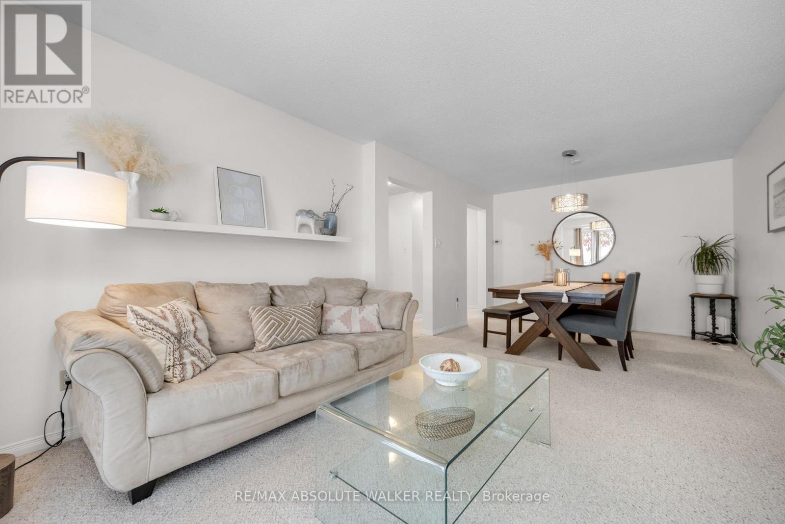 1973 Crestmont Place, Ottawa, Ontario  K1W 1E4 - Photo 5 - X12591664