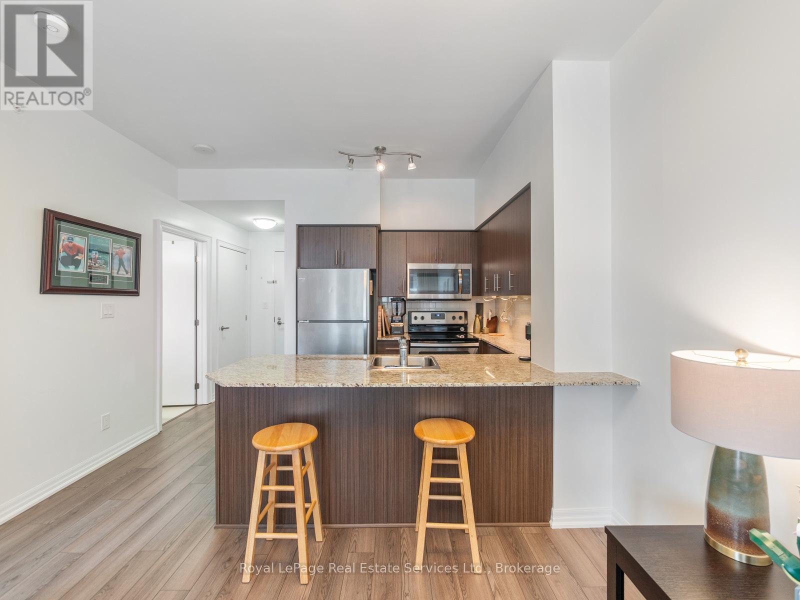 709 - 111 Worsley Street, Barrie, Ontario  L4M 0J5 - Photo 6 - S12591848