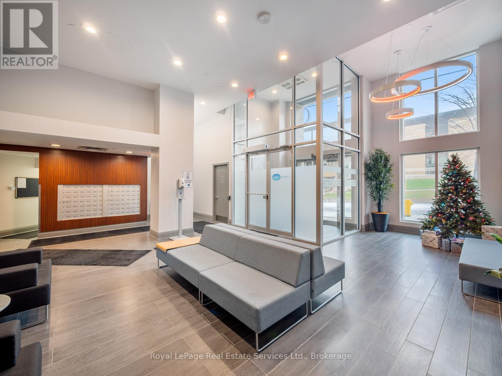 709 - 111 Worsley Street, Barrie, Ontario  L4M 0J5 - Photo 2 - S12591848