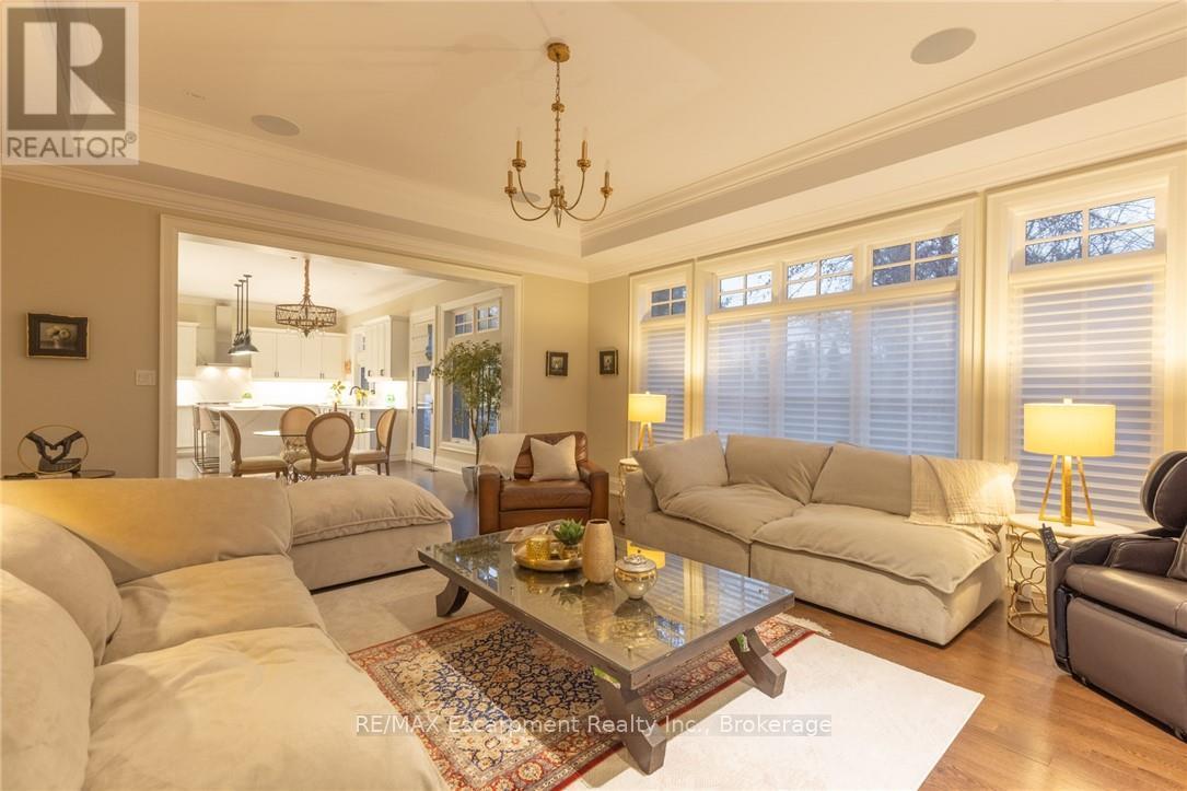 21 Lambert Common, Oakville, Ontario  L6K 0H6 - Photo 17 - W12360522