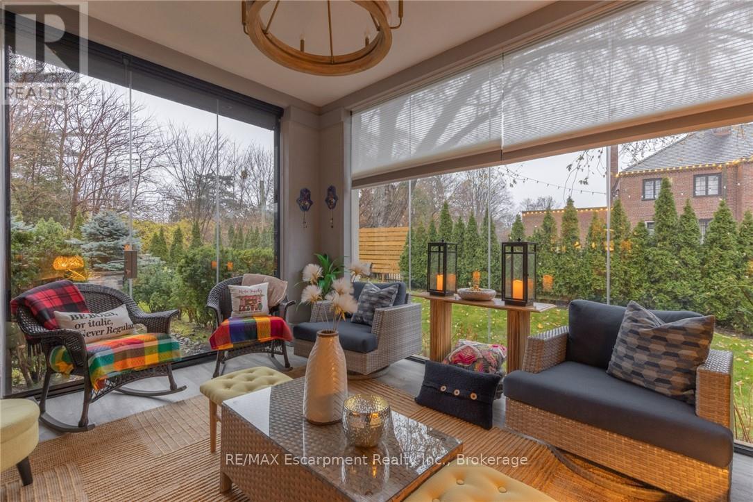 21 Lambert Common, Oakville, Ontario  L6K 0H6 - Photo 19 - W12360522