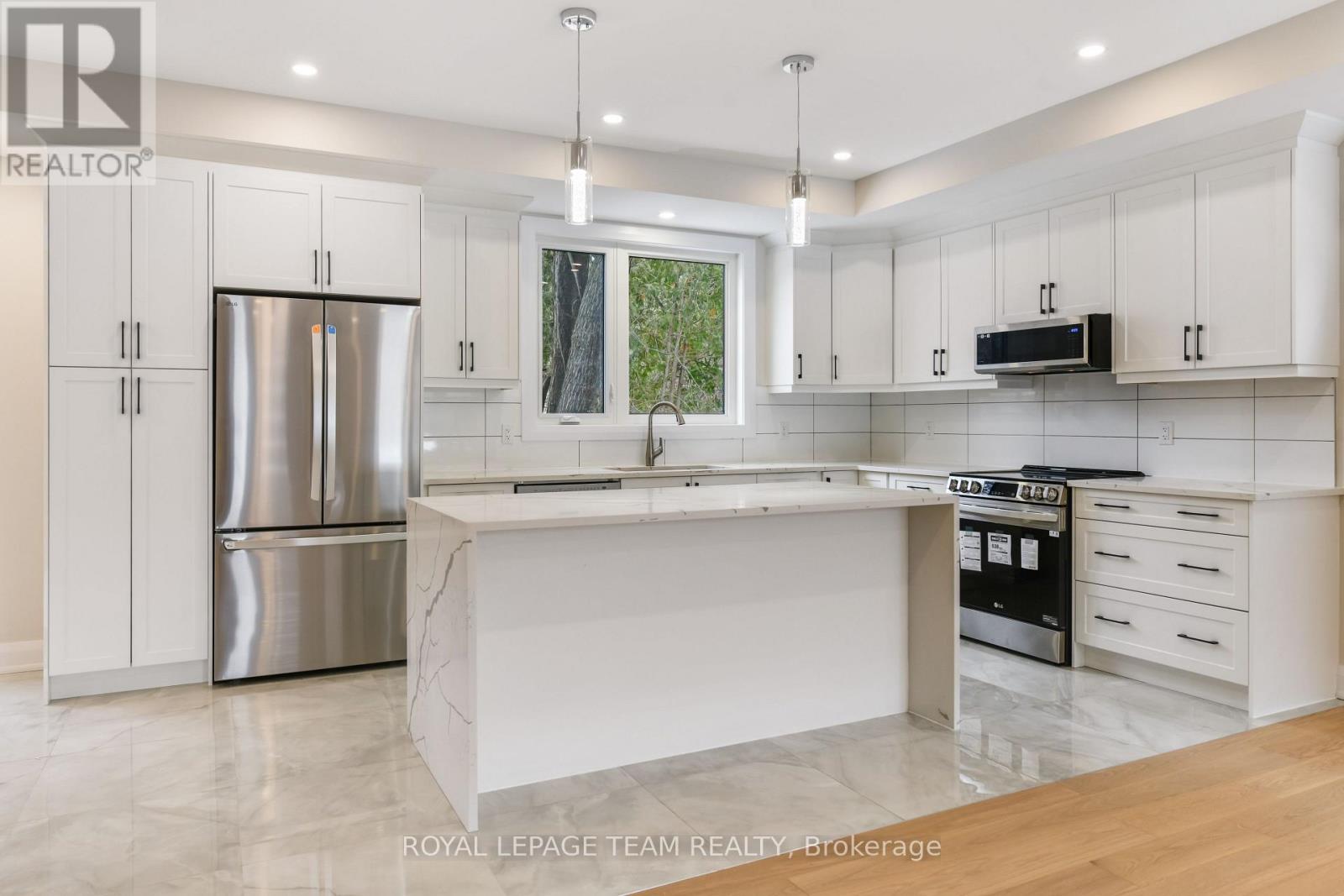 845 Melfa Crescent, Ottawa, Ontario K2C 0P5 - Photo 12 - X12591592