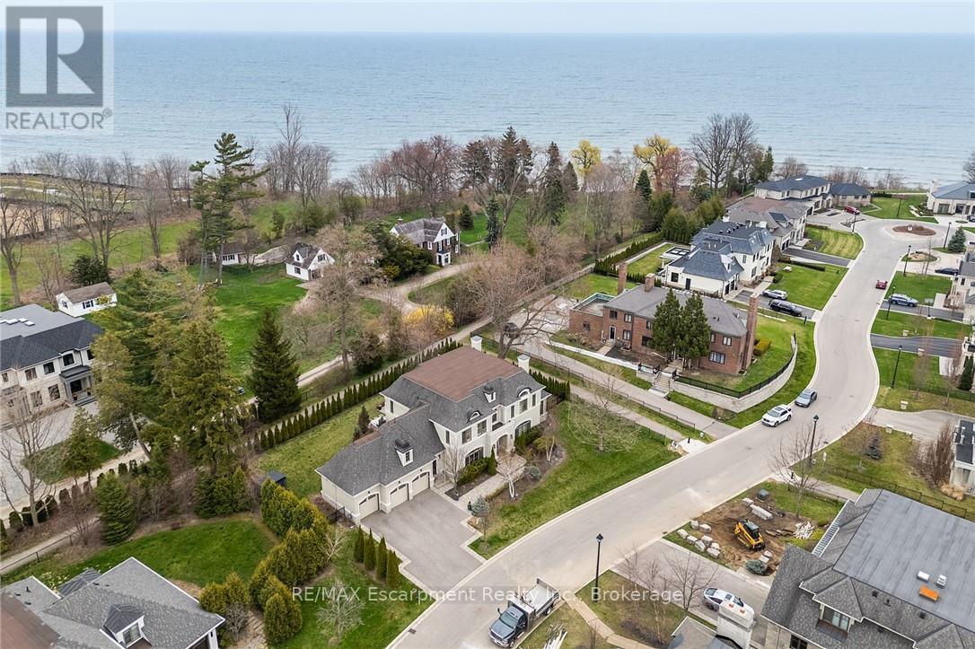 21 Lambert Common, Oakville, Ontario  L6K 0H6 - Photo 49 - W12360522