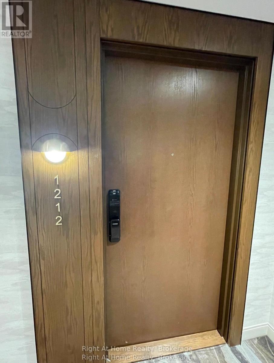 1212 - 3240 WILLIAM COLSTON AVENUE, Oakville, Ontario