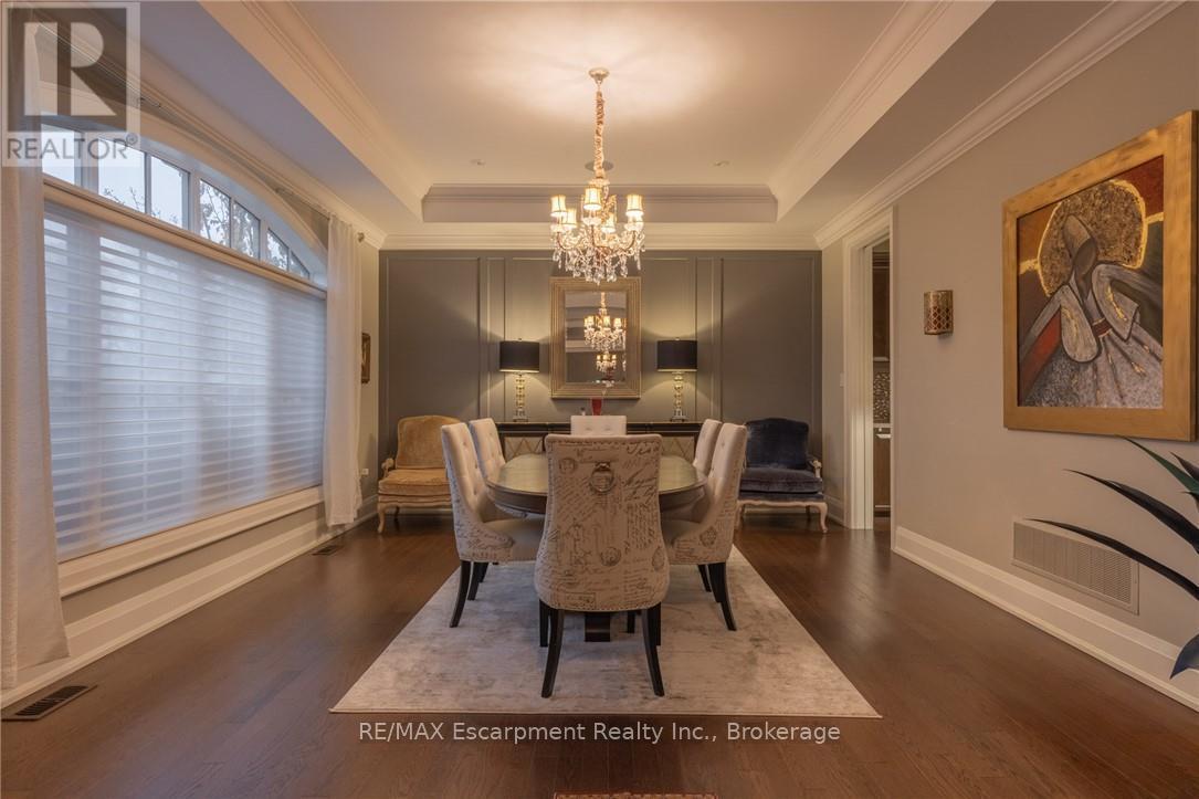 21 Lambert Common, Oakville, Ontario  L6K 0H6 - Photo 7 - W12360522