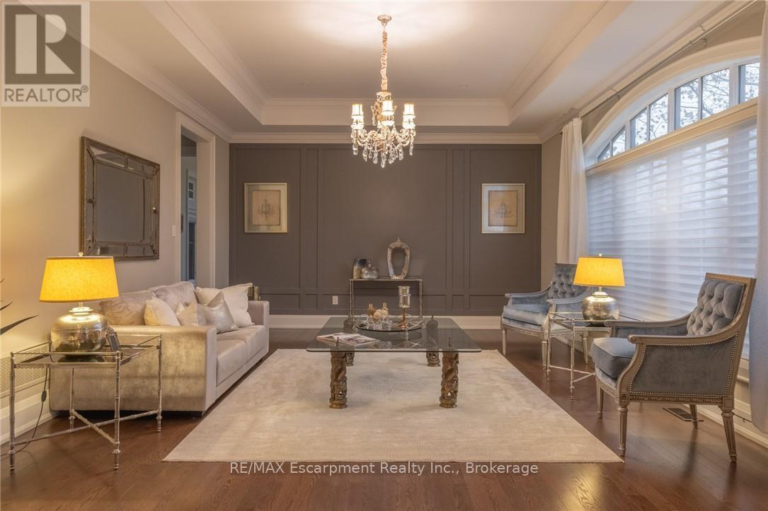 21 Lambert Common, Oakville, Ontario  L6K 0H6 - Photo 5 - W12360522