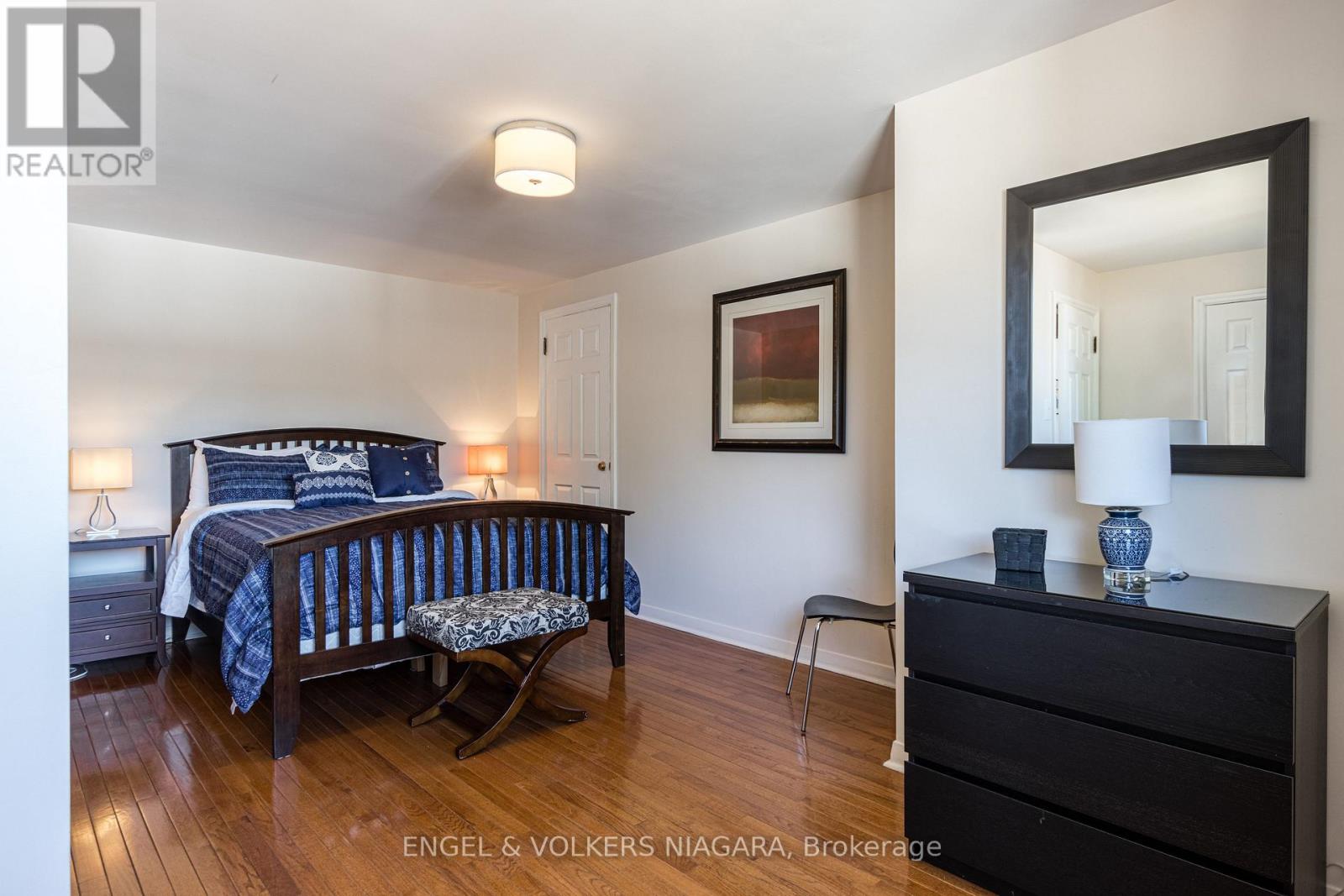 5969 Gladstone Street W, Niagara Falls, Ontario L2G 1W7 - Photo 15 - X12592600