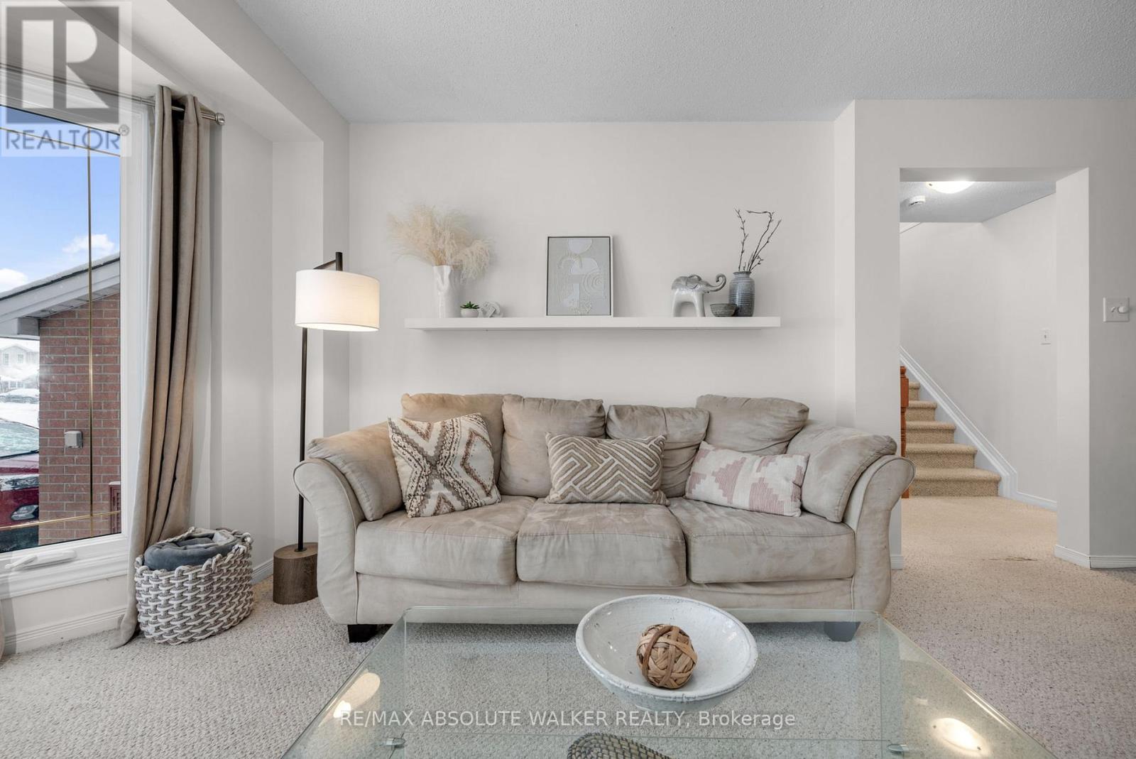 1973 Crestmont Place, Ottawa, Ontario  K1W 1E4 - Photo 6 - X12591664