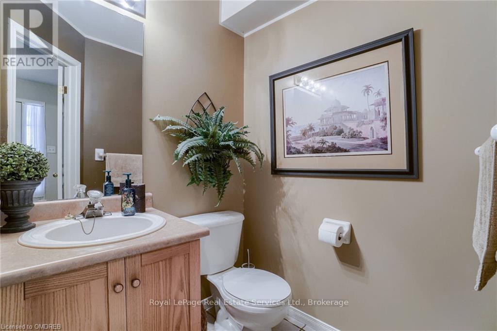 27 - 1276 Silvan Forest Drive, Burlington, Ontario L7M 4V8 - Photo 13 - W12592642