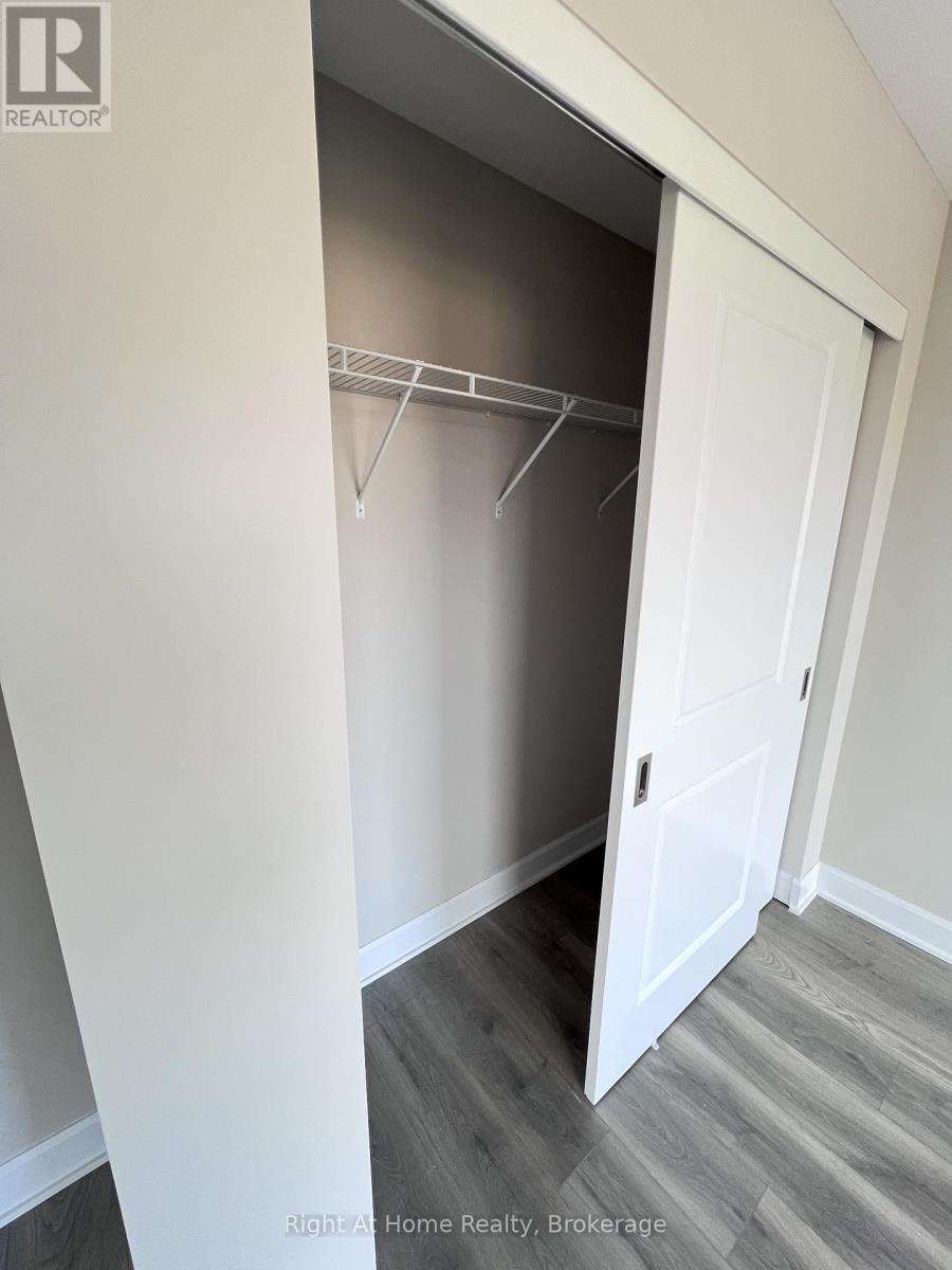 1212 - 3240 William Colston Avenue, Oakville, Ontario L6H 3C8 - Photo 9 - W12567070