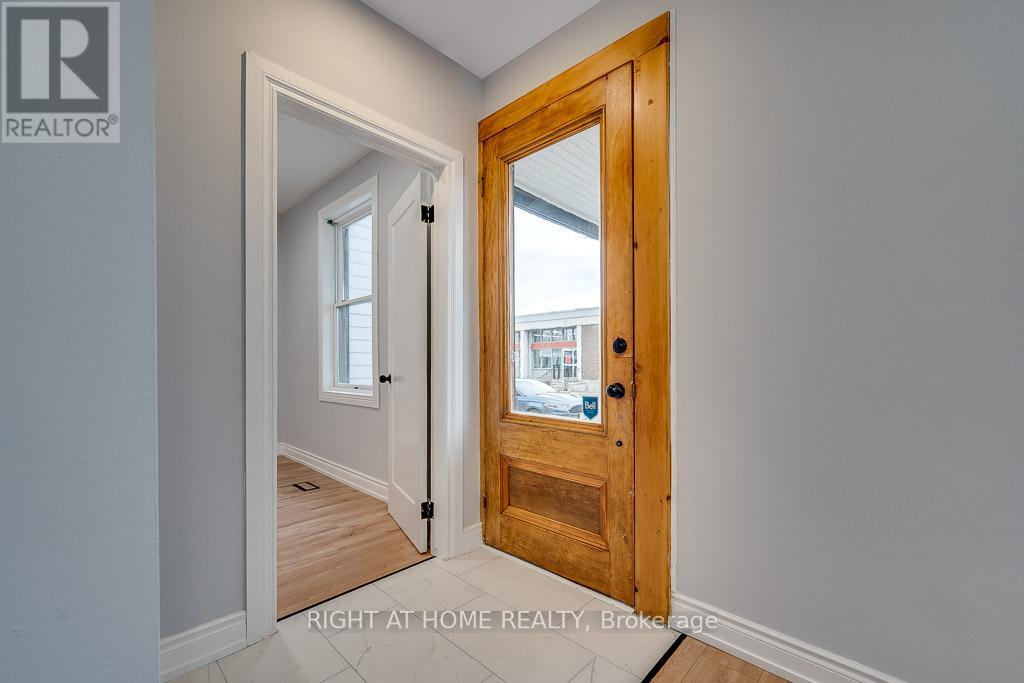 97 Madawaska Street, Arnprior, Ontario K7S 1S2 - Photo 3 - X12591896