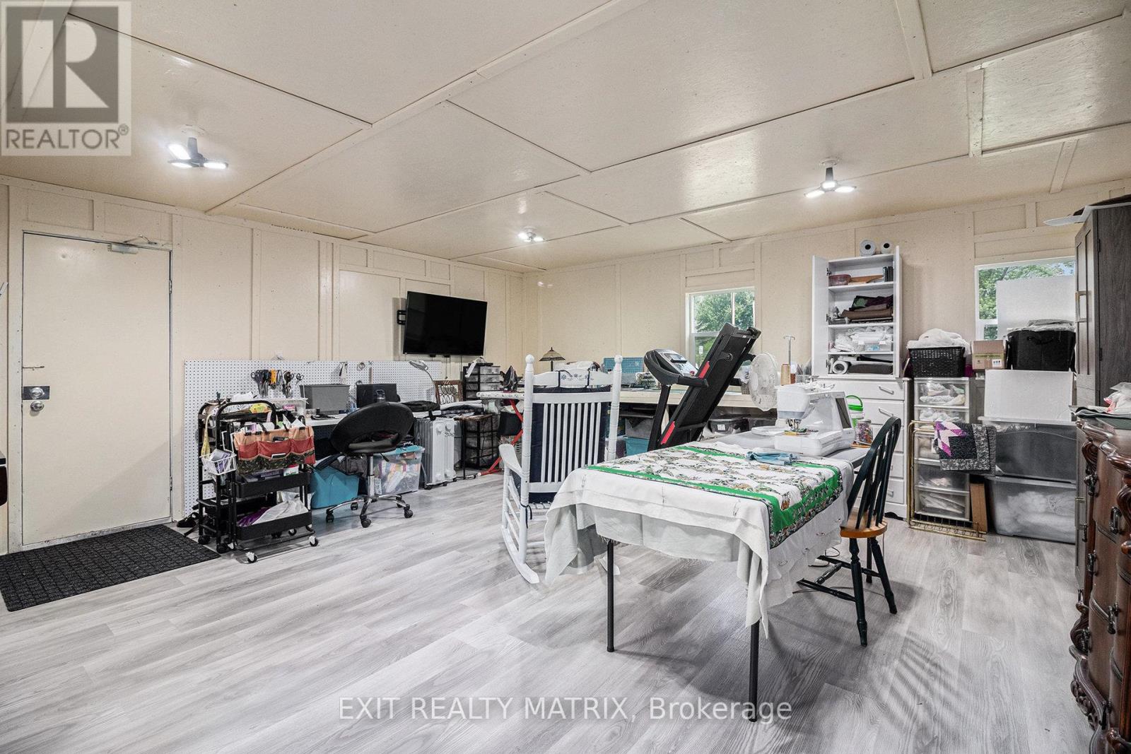 870 Concession 1 Road, Alfred And Plantagenet, Ontario K0B 1L0 - Photo 18 - X12592062