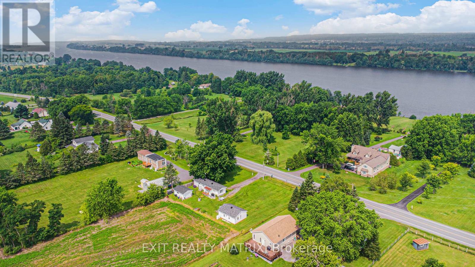 870 Concession 1 Road, Alfred And Plantagenet, Ontario K0B 1L0 - Photo 29 - X12592062