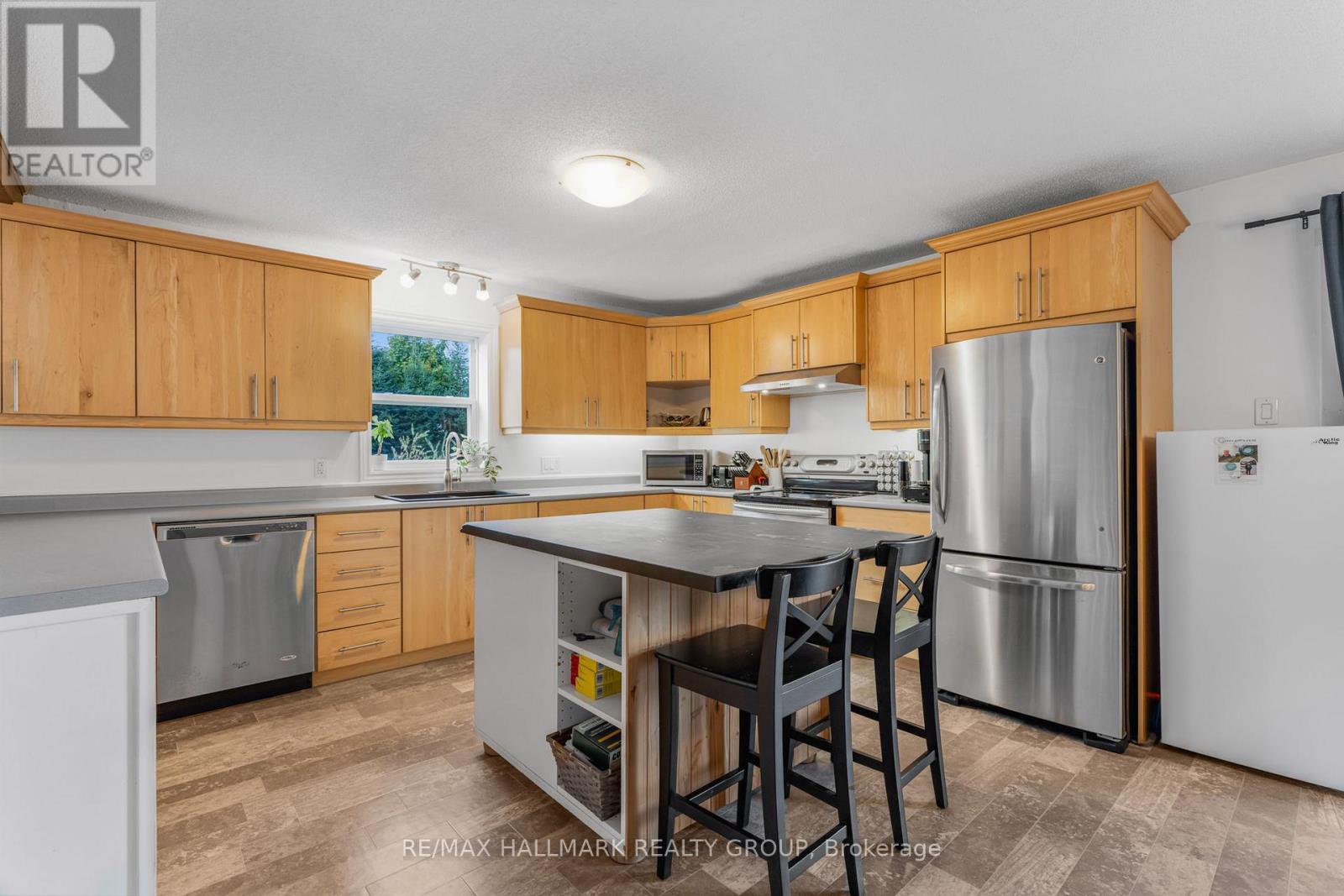 2015 Adanac Road, The Nation, Ontario K0B 1A0 - Photo 16 - X12591988