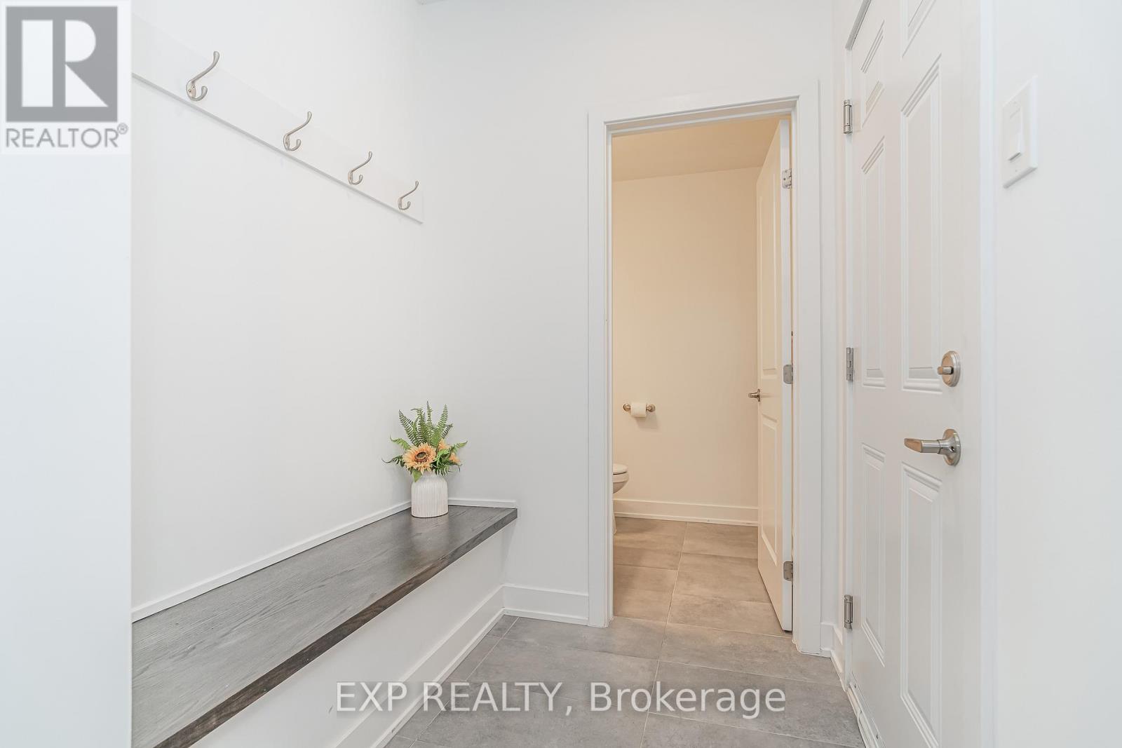 92 Big Dipper Street, Ottawa, Ontario K4M 0L9 - Photo 4 - X12592158