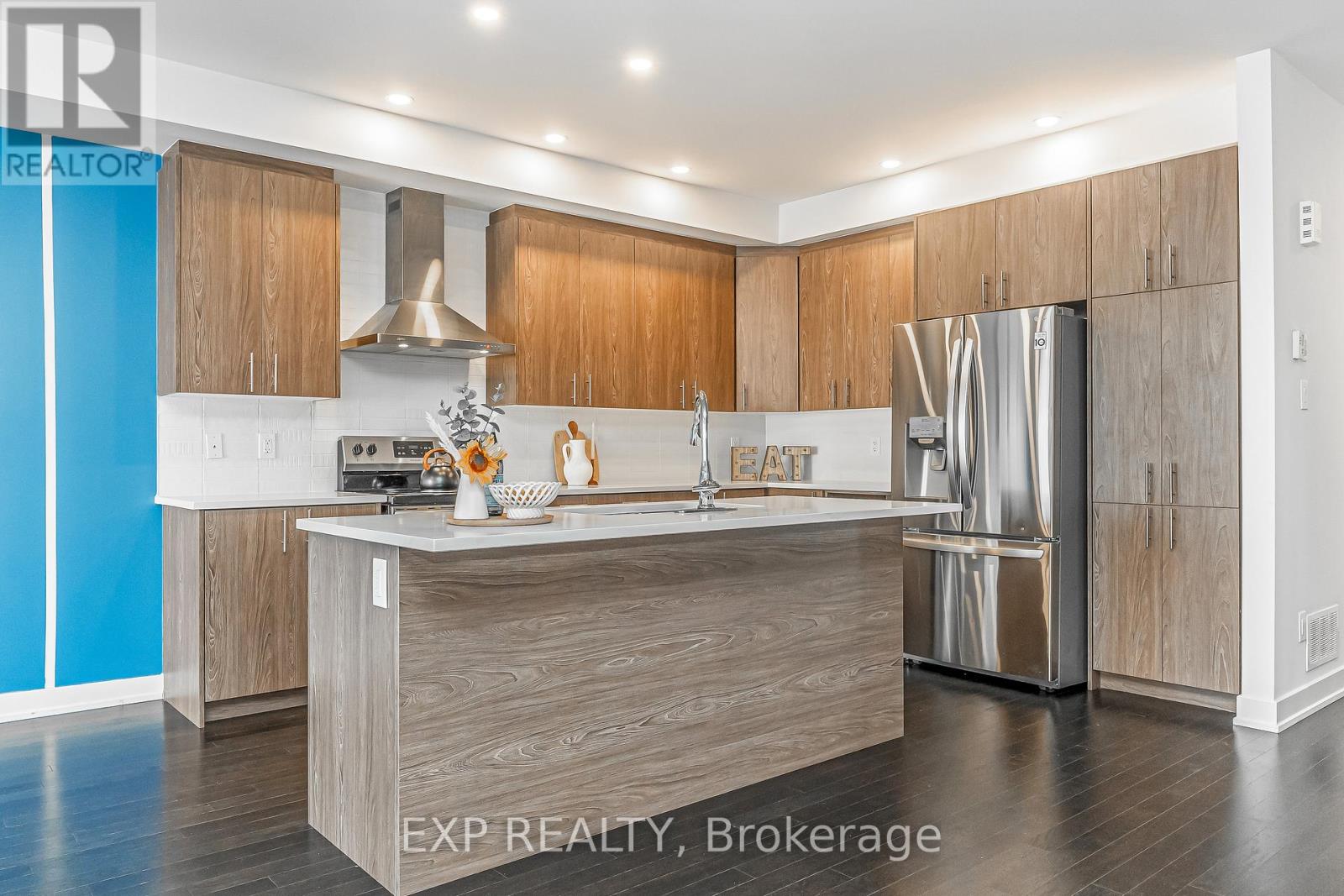 92 Big Dipper Street, Ottawa, Ontario K4M 0L9 - Photo 8 - X12592158