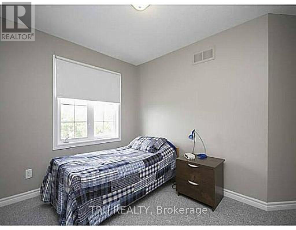 161 Tandalee Crescent, Ottawa, Ontario  K2M 0A2 - Photo 23 - X12592160