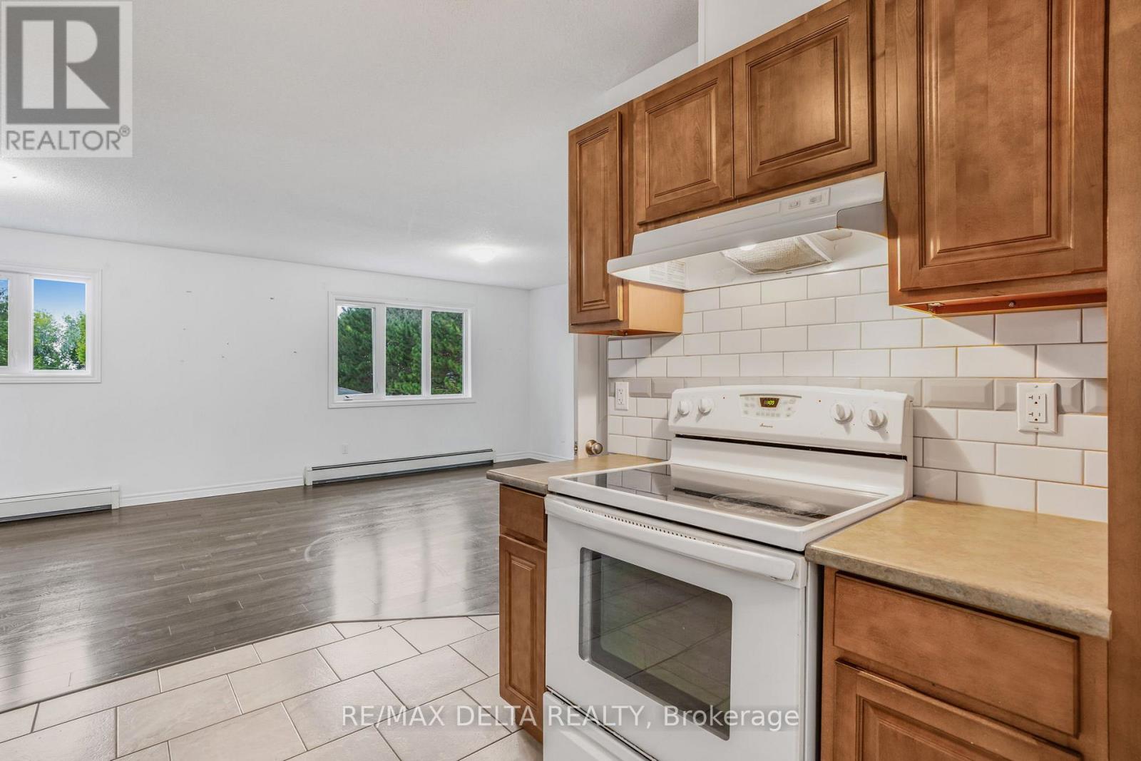 6 - 5054 County 10 Road, The Nation, Ontario  K0B 1G0 - Photo 8 - X12592242