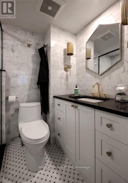 1202 - 20 Driveway Drive, Ottawa, Ontario K2P 1C8 - Photo 12 - X12592274