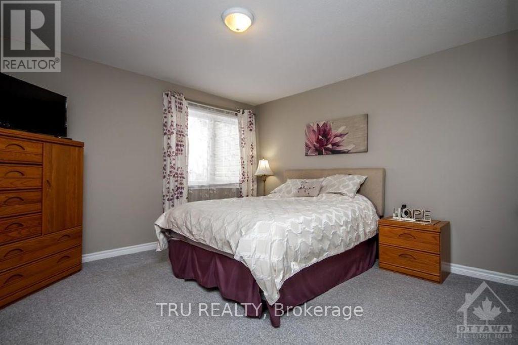 161 Tandalee Crescent, Ottawa, Ontario  K2M 0A2 - Photo 14 - X12592160
