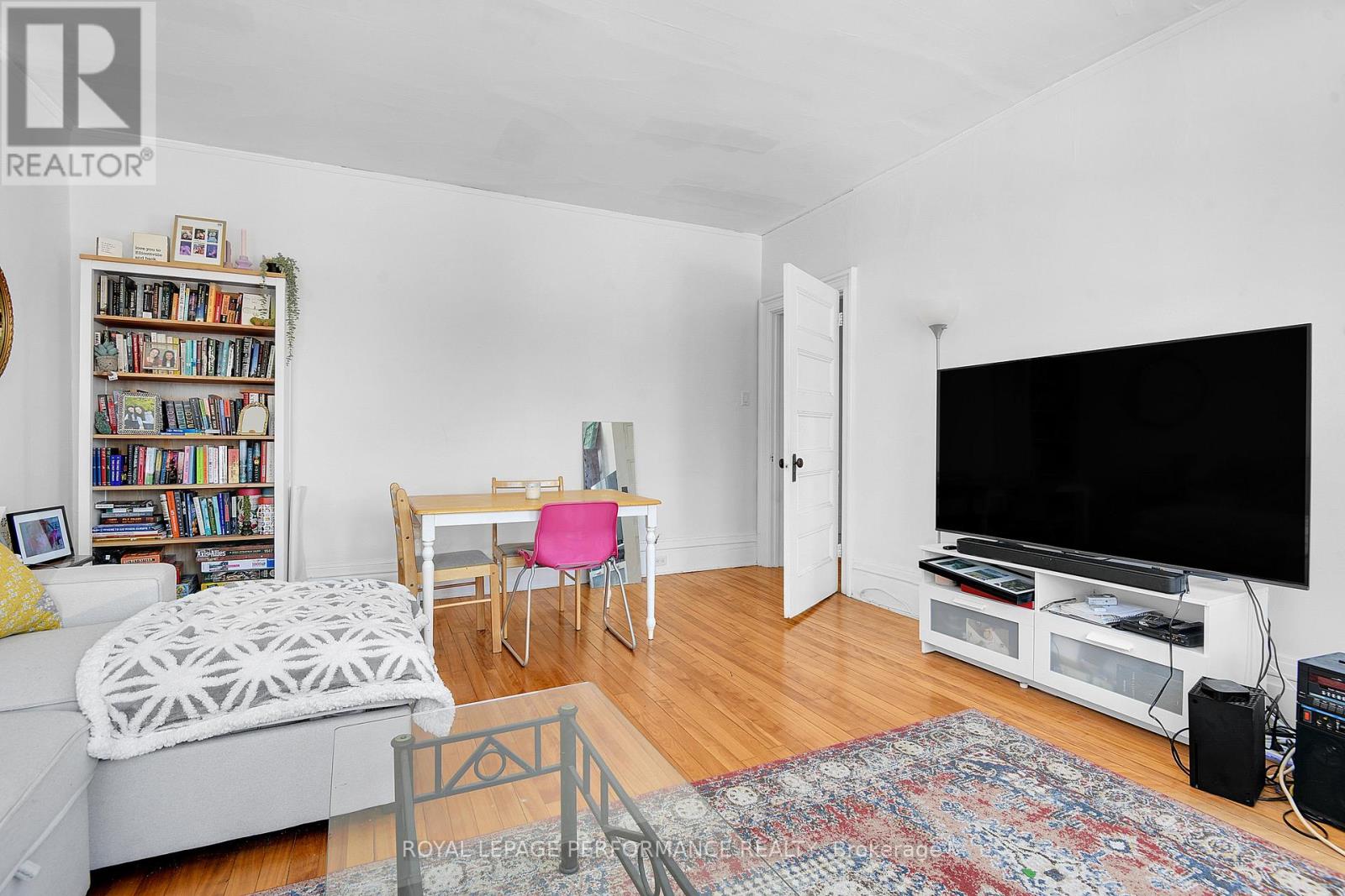 66 Delaware Avenue, Ottawa, Ontario K2P 0Z3 - Photo 17 - X12592248