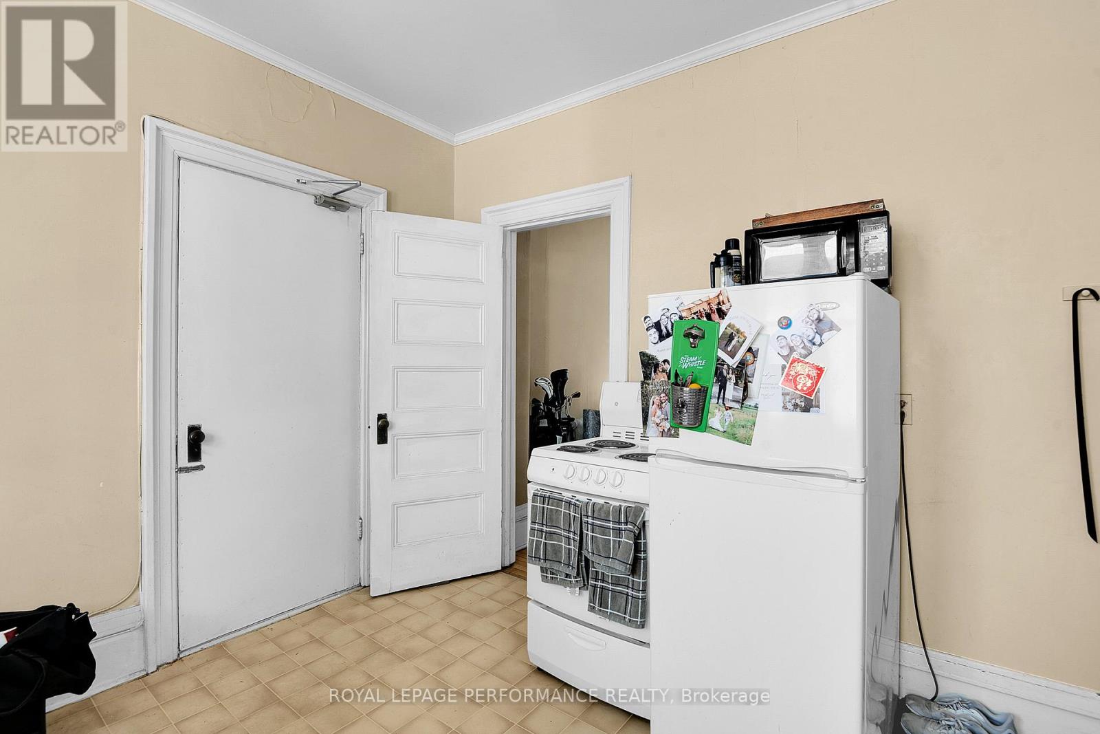 66 Delaware Avenue, Ottawa, Ontario K2P 0Z3 - Photo 26 - X12592248