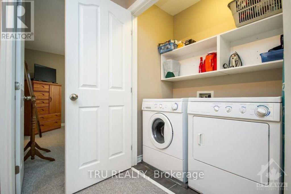 161 Tandalee Crescent, Ottawa, Ontario  K2M 0A2 - Photo 22 - X12592160