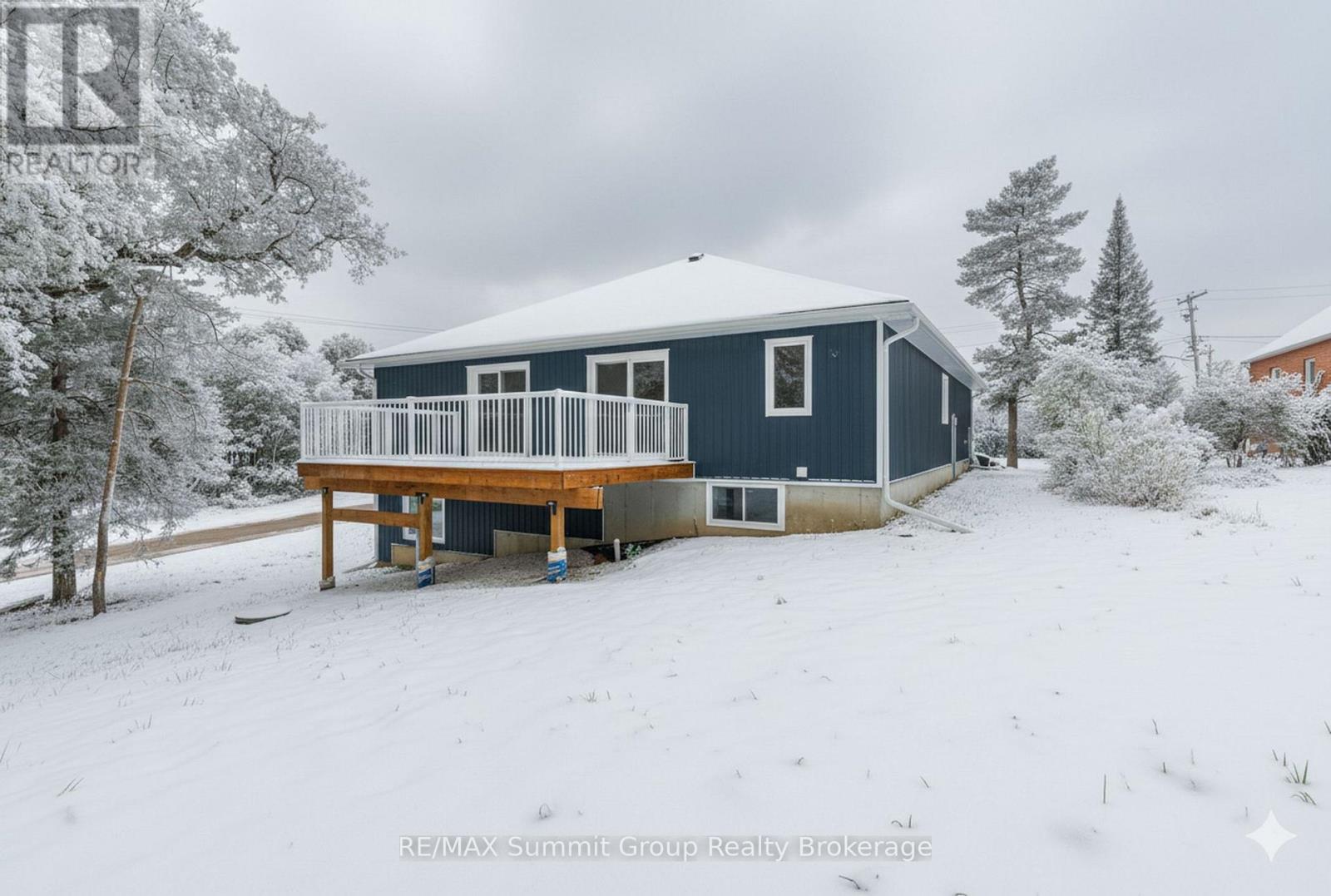 307 1st Avenue S, Arran-Elderslie, Ontario N0G 1L0 - Photo 2 - X12374740