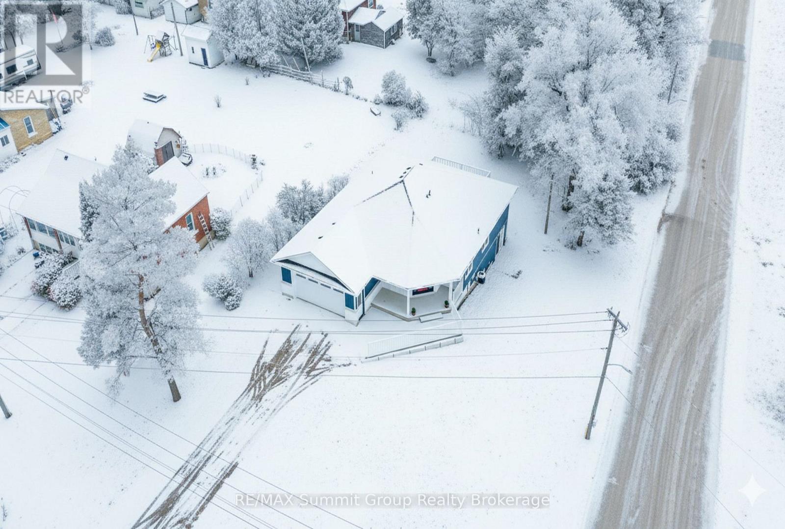 307 1st Avenue S, Arran-Elderslie, Ontario N0G 1L0 - Photo 3 - X12374740