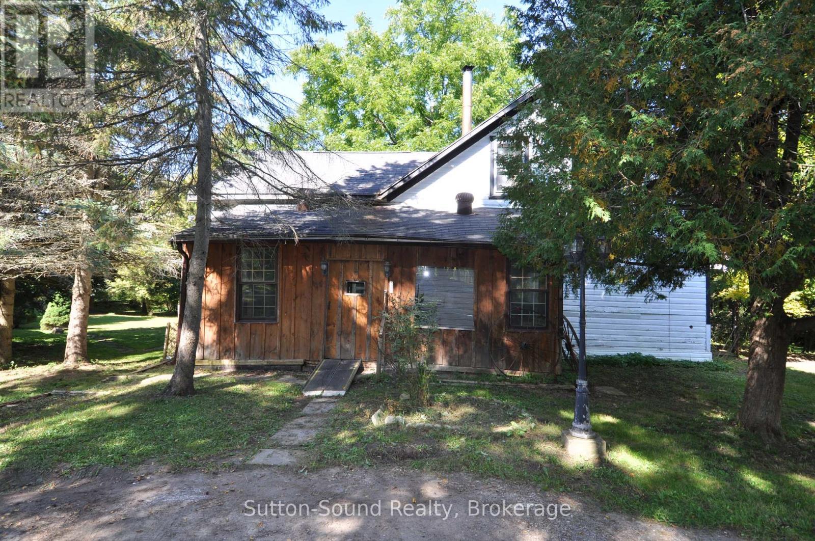758016 Girl Guide Road, Georgian Bluffs, Ontario N4K 5N7 - Photo 29 - X12414442