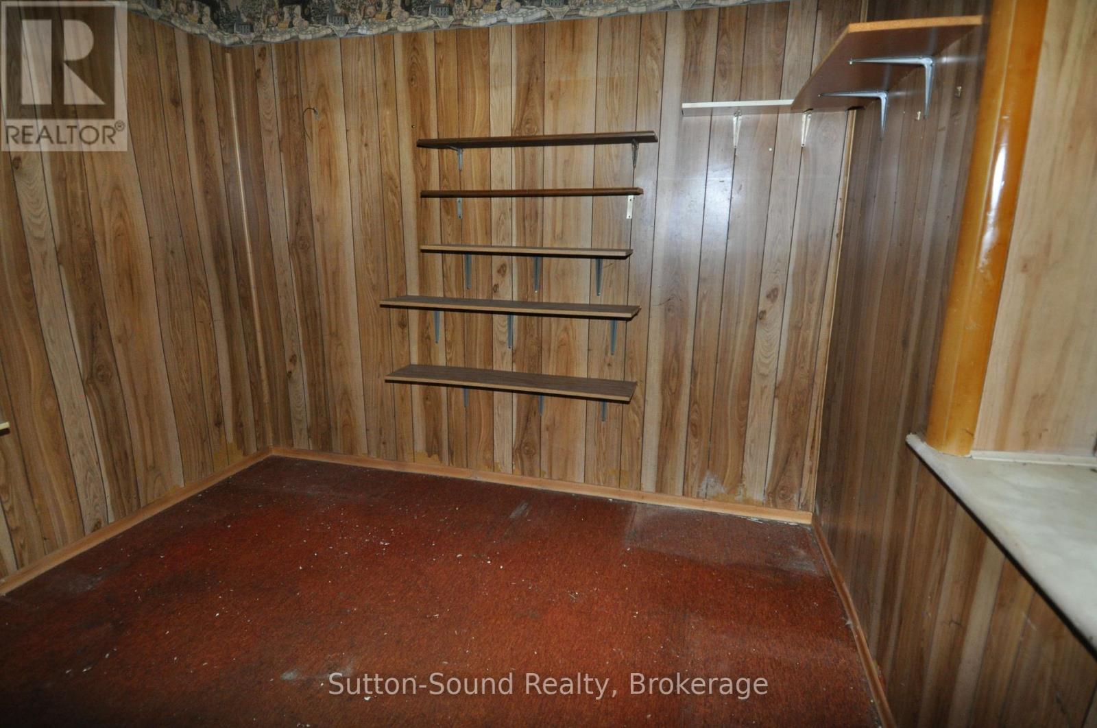 758016 Girl Guide Road, Georgian Bluffs, Ontario N4K 5N7 - Photo 19 - X12414442